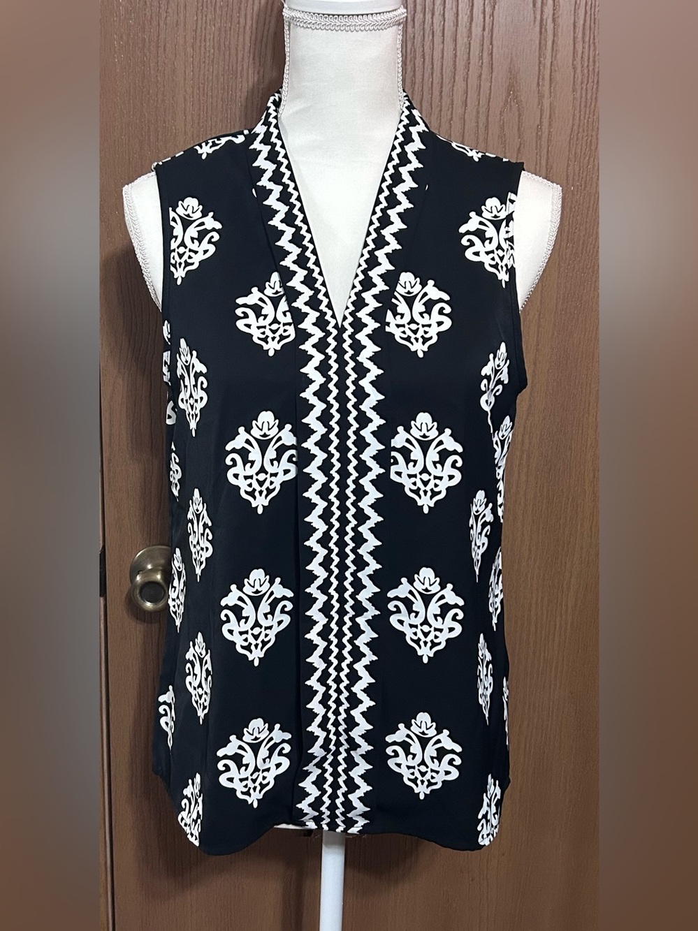 Shewin Summer Tank Top Chiffon V Neck Sleeveless Blouse